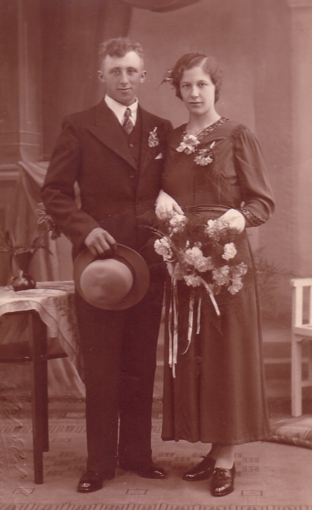 Huwelijk Pieternella Herbert en Jan van Oosten ( 1936)