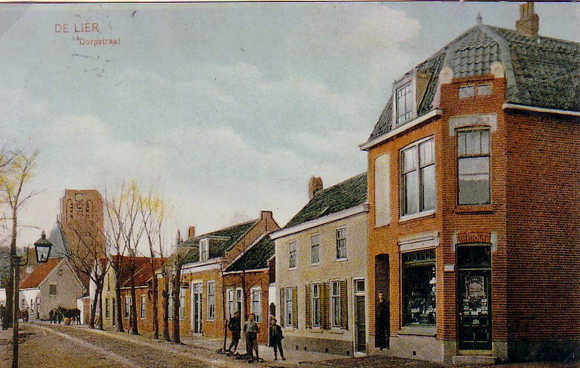 In de Dorpstraat (thans Hoofdstraat) in De Lier woonde Christiaan Romein (1857-1929) met zijn gezin